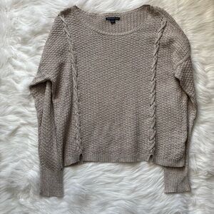 🤍🤍American Eagle Outfitters Cream Crew Neck Sweater with Cable Knit Detail